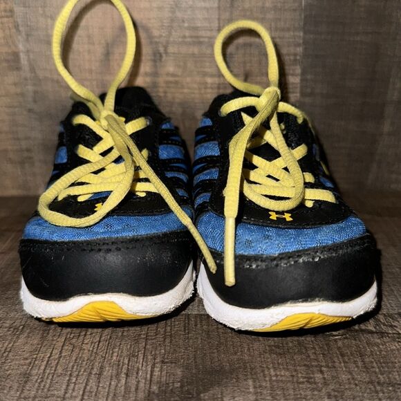 UNDER ARMOUR INFANT SNEAKERS- size 5 - Picture 4 of 10